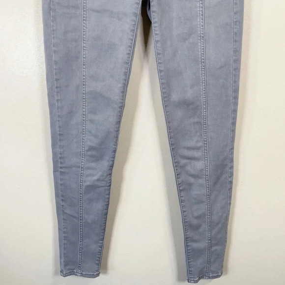 American Eagle Button Fly Light Wash  High Rise Jeggings - Picture 6 of 13